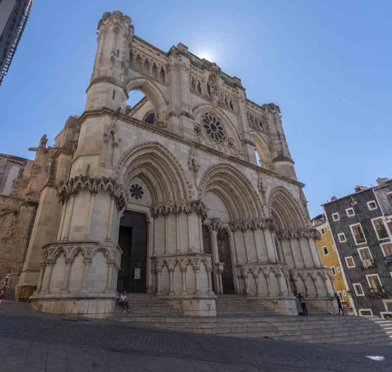 Cuenca 12 - catedral de Santa María y San Julián.jpg